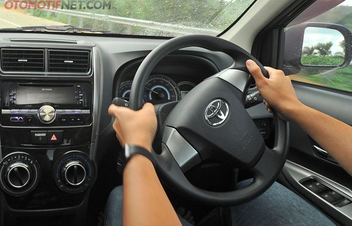 Penyebab Setir Mobil Miring ke Kanan atau Kiri dan Cara Mengatasinya